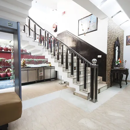 Golden Leaf Hotel-2